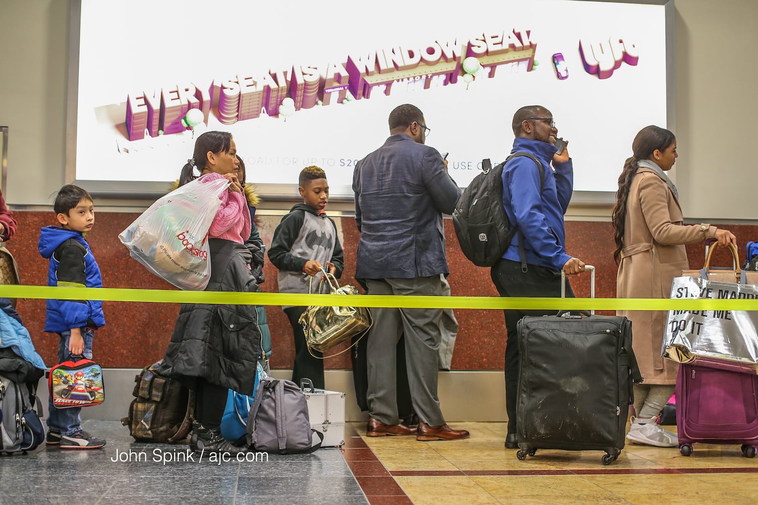 Photos: Power outage paralyzes Atlanta airport