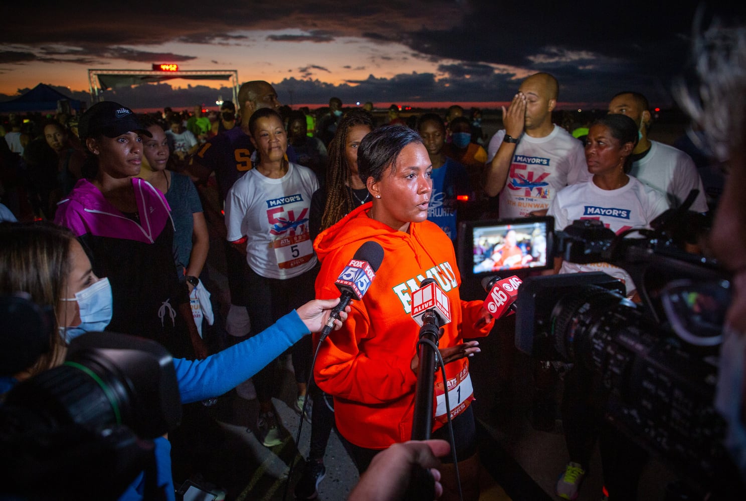 Mayor’s 5K on the 5th Runway.