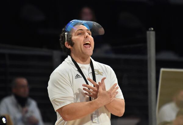 Georgia Tech head coach Josh Pastner shouts instructions in the second half against Notre Dame Saturday, Feb. 6, 2021, at McCamish Pavilion in Atlanta. Jackets won 82-80. (Hyosub Shin / Hyosub.Shin@ajc.com)