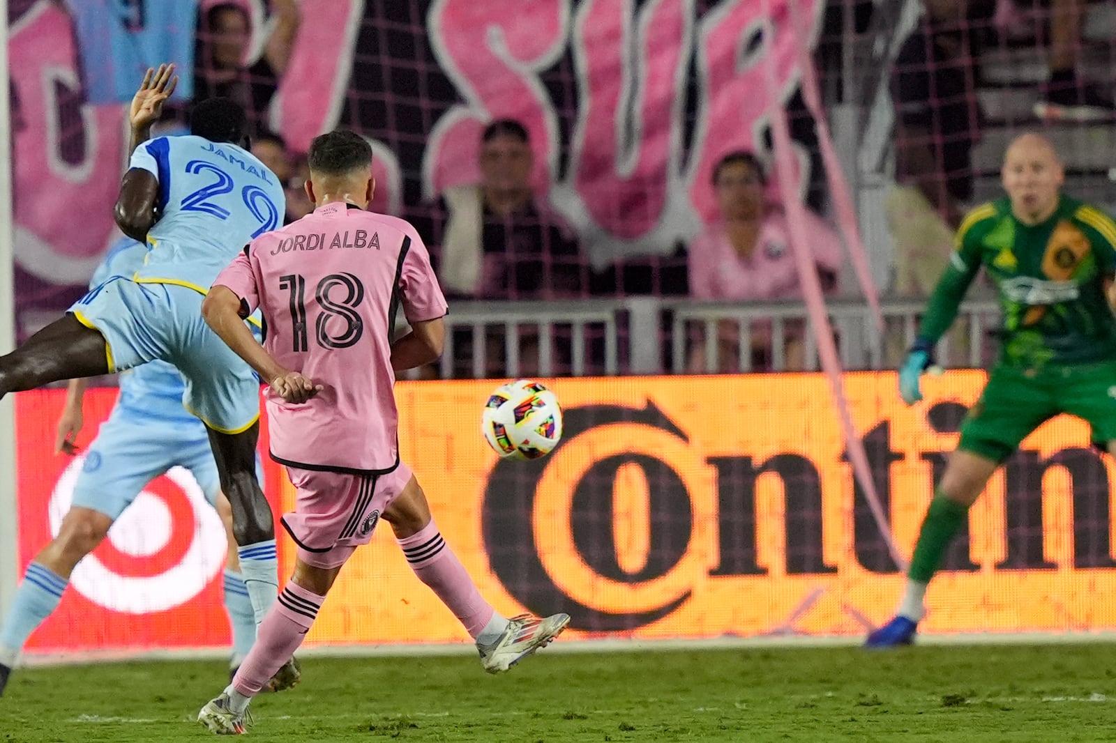 Inter Miami defender Jordi Alba (18) kicks the ball for a goal during the second half of their MLS playoff opening round soccer match against Atlanta United, Friday, Oct. 25, 2024, in Fort Lauderdale, Fla. (AP Photo/Lynne Sladky)