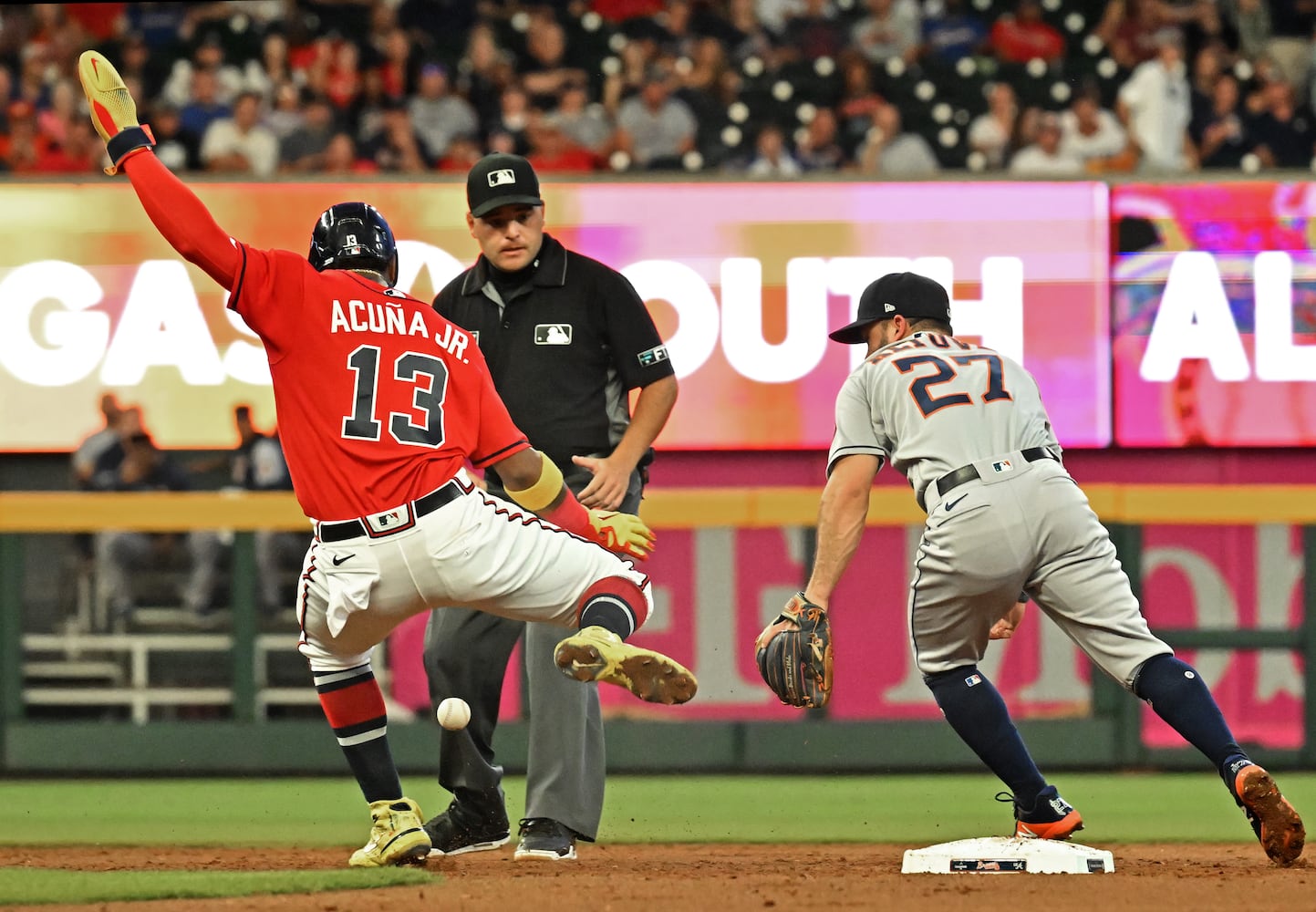 Braves-Astros Friday