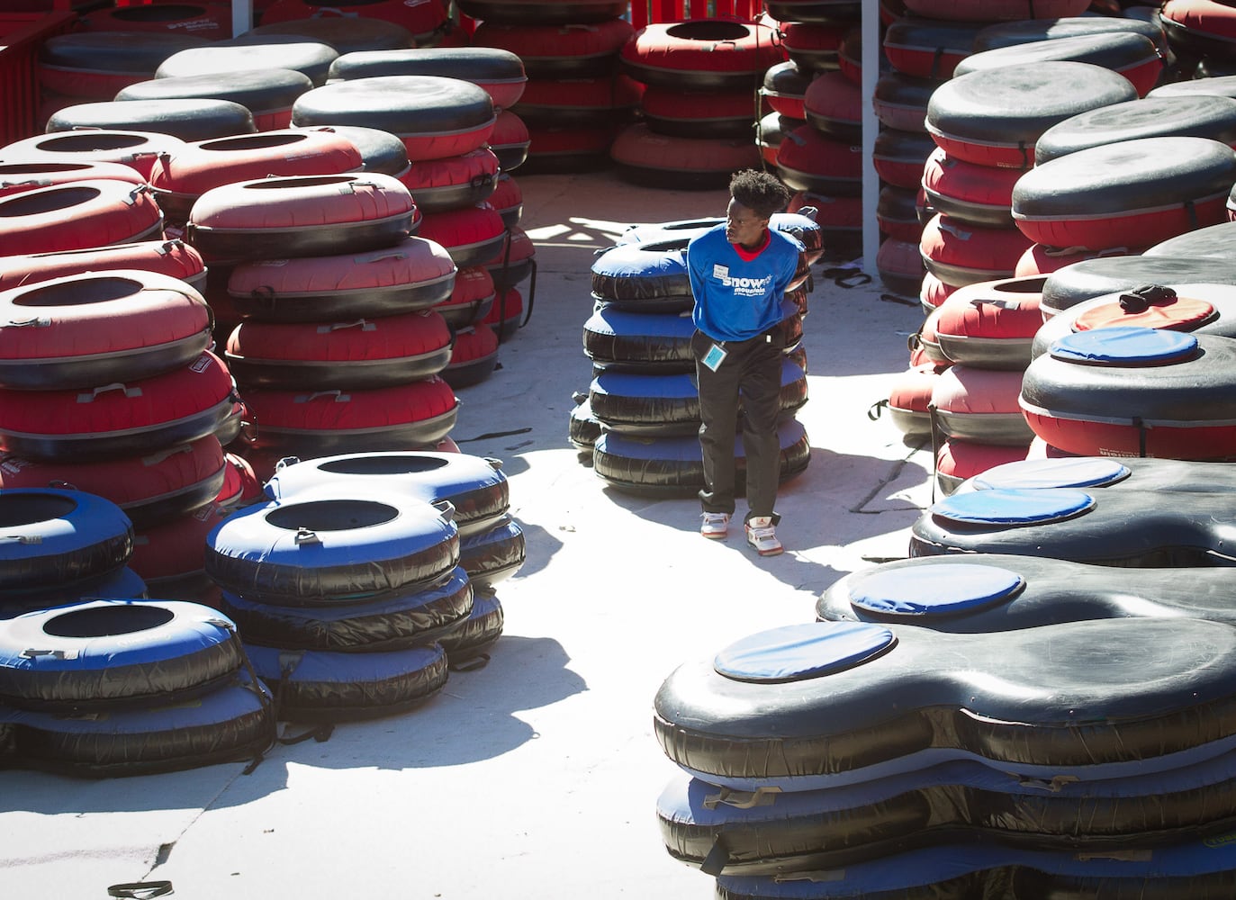 Photos: Playing in snow at Stone Mountain Park