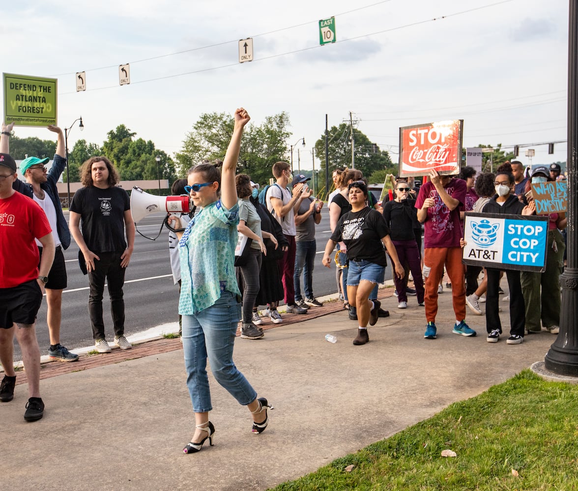 No Copy City protestors at the DeKalb County jail