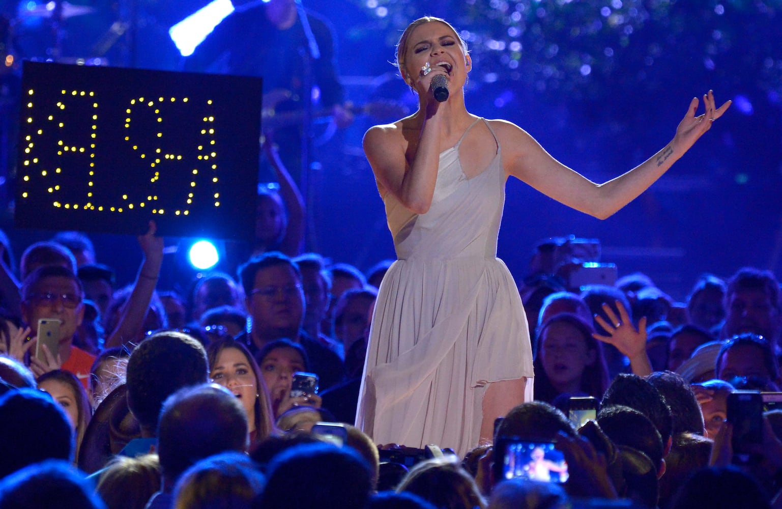 Photos: Keith Urban, Carrie Underwood win big at CMT Music Awards show