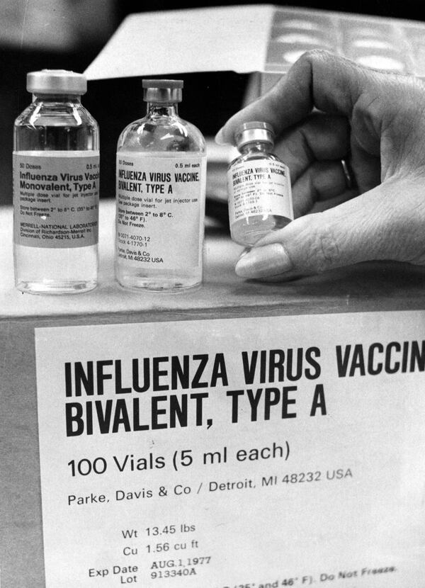 1976 - Swine flu vaccine. (BILL MAHAN/AJC staff) 1976