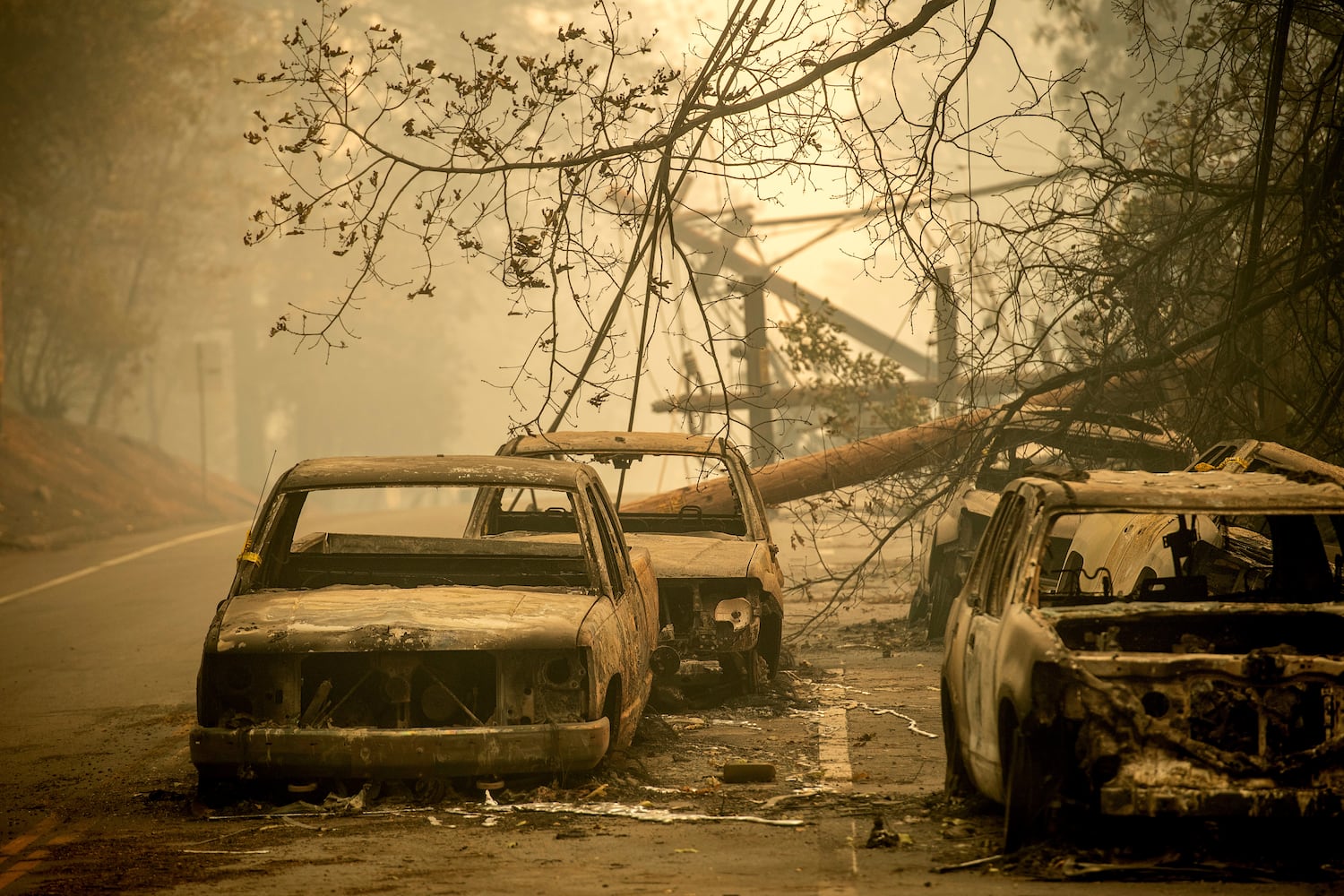 Photos: Deadly wildfires blaze through northern, southern California