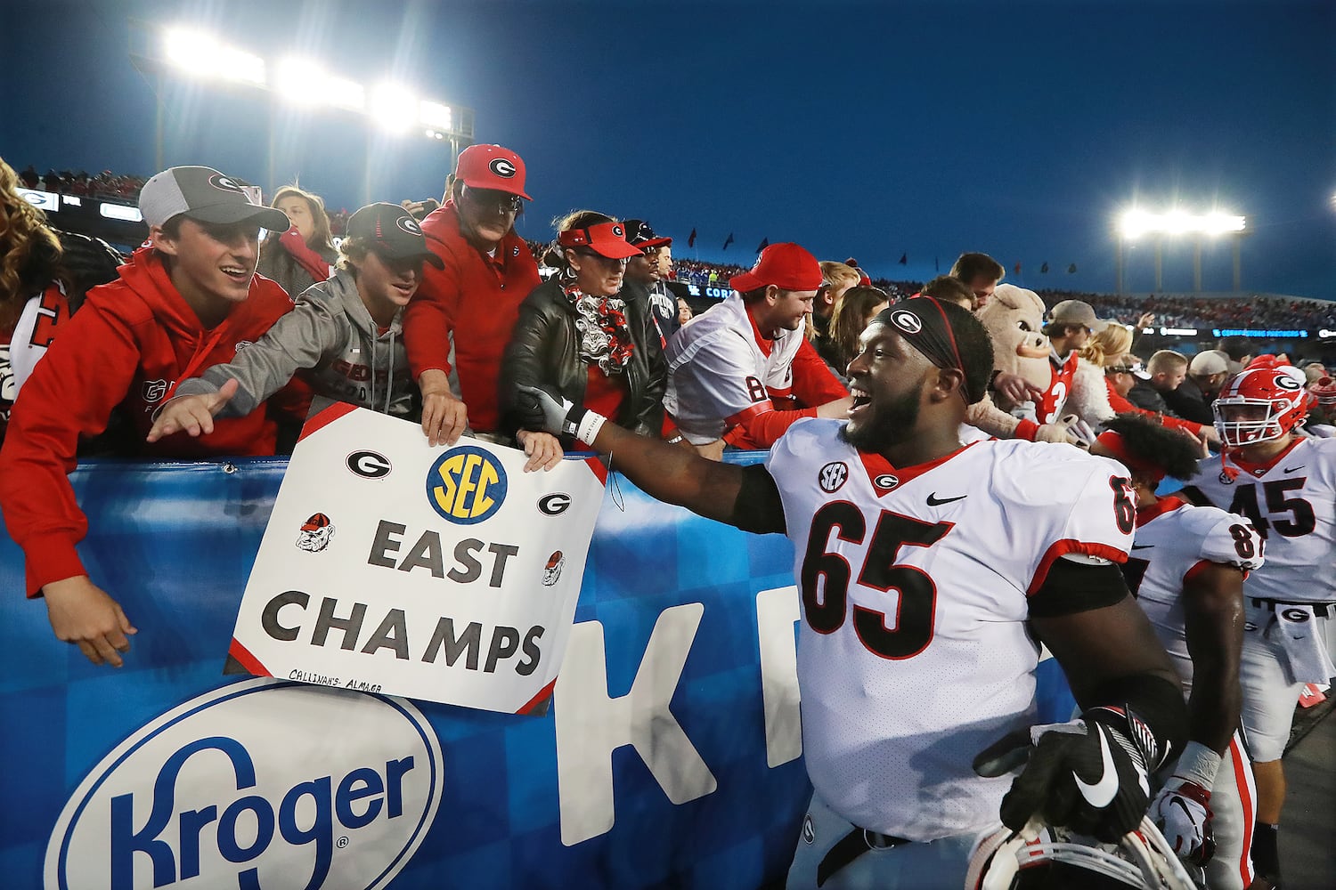 Photos: Bulldogs handle Kentucky, win SEC East title