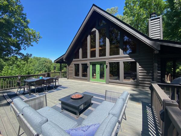 A lake house on Lake Sinclair was listed for $800,000 and recently sold for $850,000. 
Courtesy of Lakes Homes Realty.