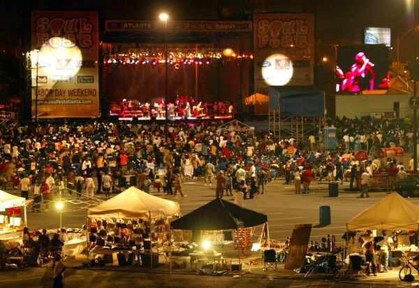 SoulFest, a Rival Entertainment presentation in 2004 in a Turner Field parking lot, concluded with performances by Big Boi and Frankie Beverly and Maze. (JENNI GIRTMAN/AJC STAFF)