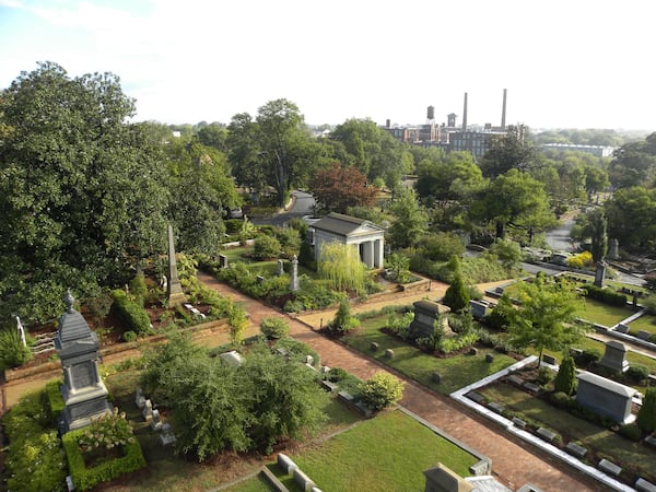 Overview of Oakland Cemetery.