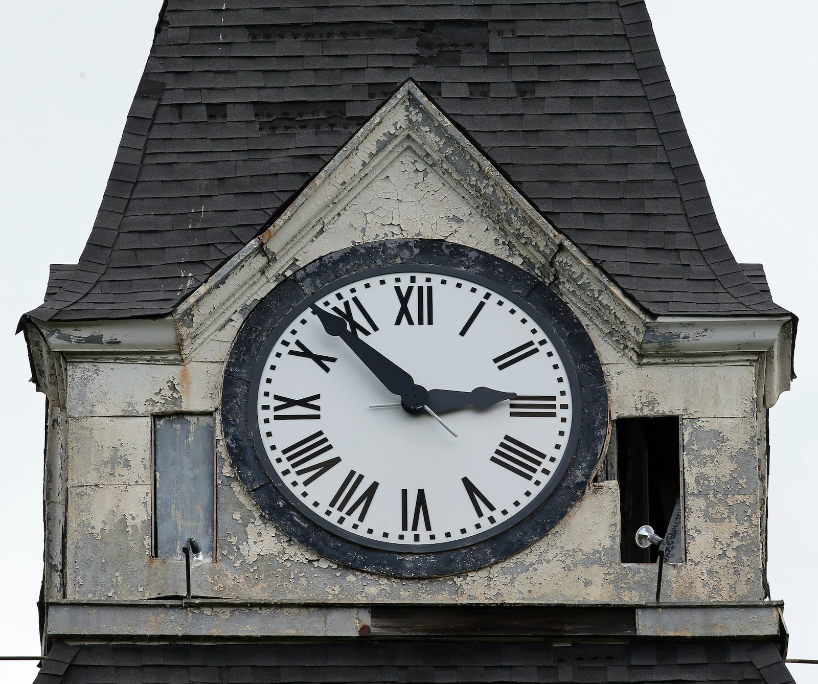 The clock tower on Morris Brown College’s Fountain Hall is stopped and the clock tower is falling apart. Noted scholar W.E.B. Du Bois maintained an office in Fountain Hall from 1897 until 1910 and wrote his book, “The Souls of Black Folk,” there. BEN GRAY / BGRAY@AJC.COM