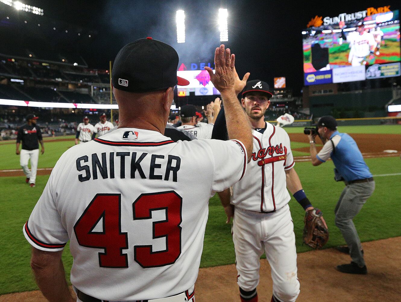 Photos: Max Fried, Dansby Swansion lead Braves past Padres