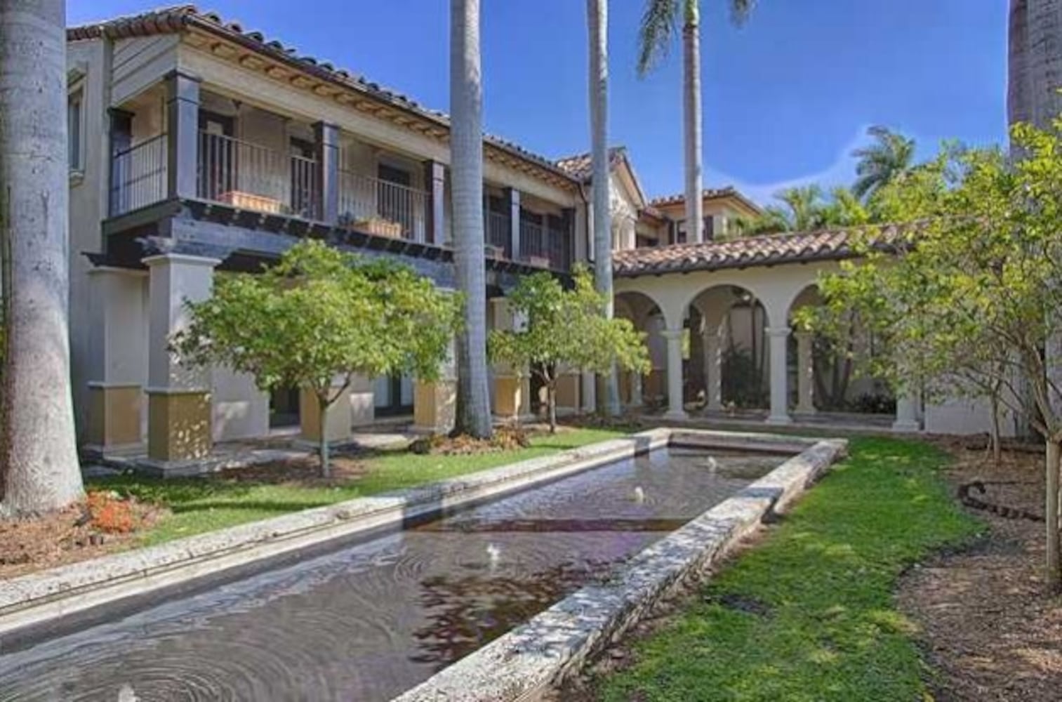 Matt Damon's home for sale