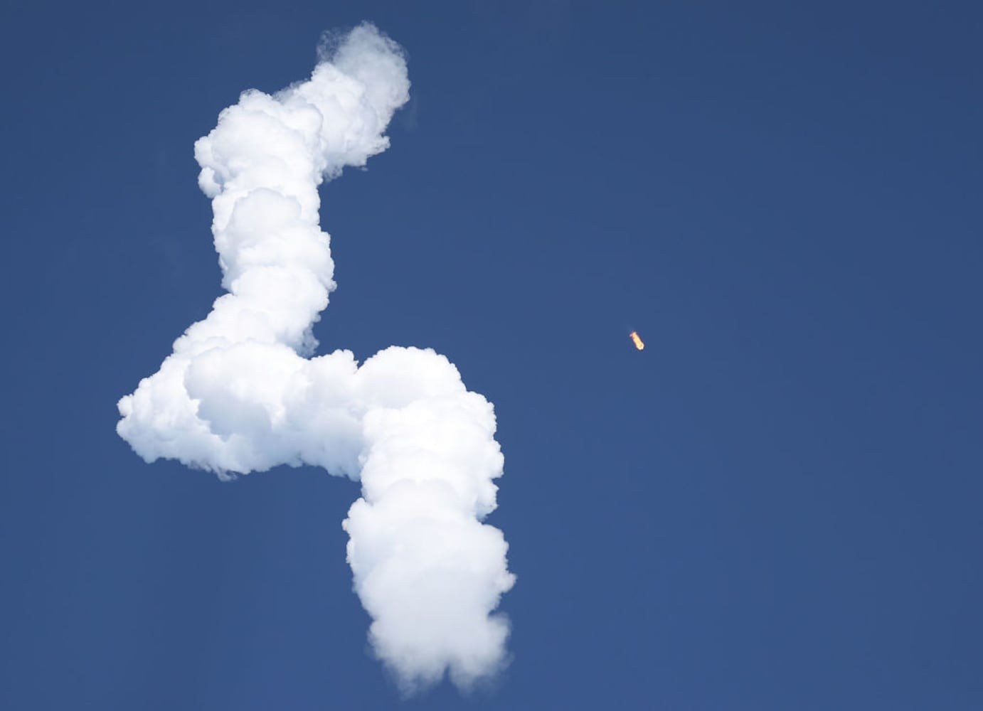 photos falcon heavy launch