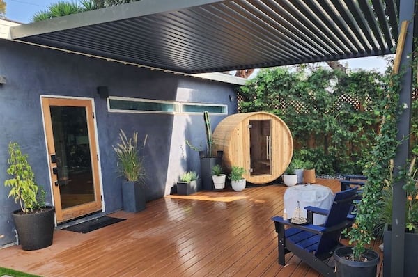 The outdoor sauna built of cedar was designed by Yardzen.
Photo: Courtesy of Green Advisors for Yardzen