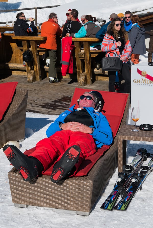 Drinks and lunch al fresco at a mountain restaurant in St. Moritz. (Alan Behr/TNS)