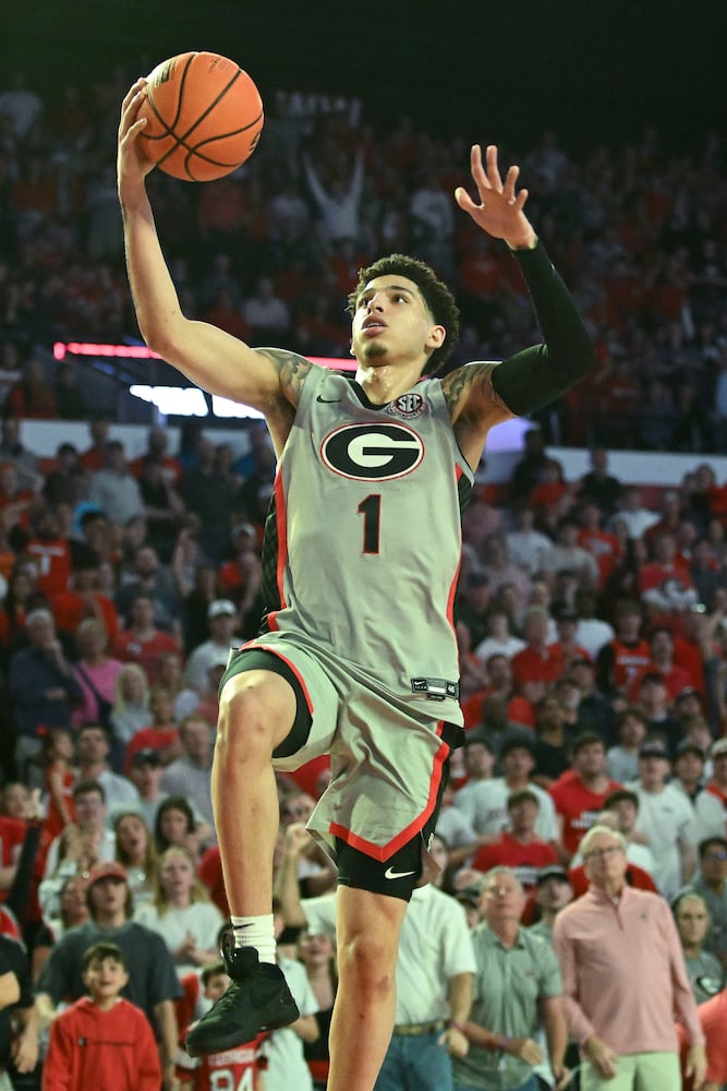 Georgia guard Dakota Leffew (1) makes a layup against Vanderbilt during the second half of an NCAA Basketball game Saturday, March 8, 2025 at Stegeman Coliseum in Athens. Georgia beat Vanderbilt 79-68(Daniel Varnado/For the Atlanta Journal-Constitution)