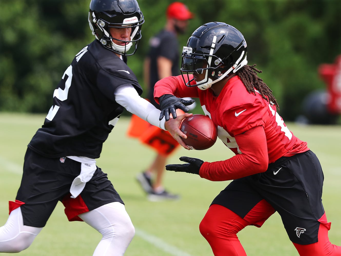 Photos: Devonta Freeman back on field for Falcons’ OTA workouts