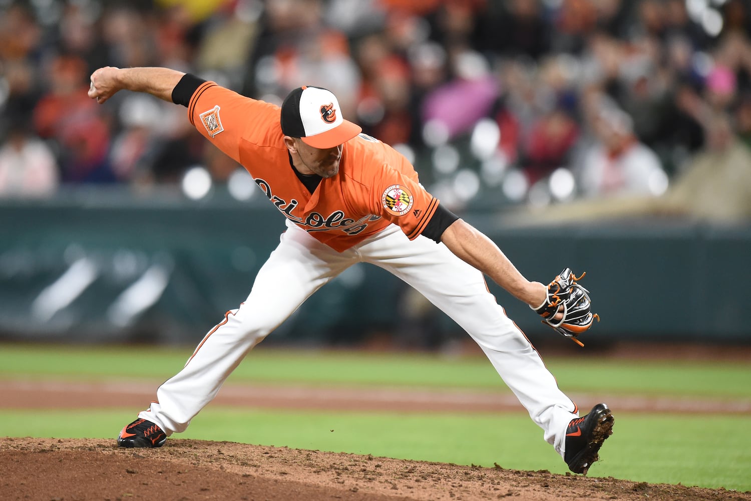 Photos: The unusual pitching motion of Braves’ Darren O’Day