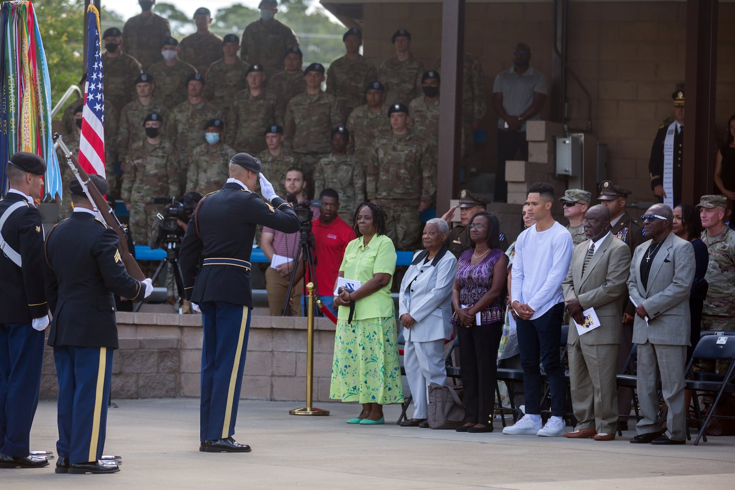 Georgia-based soldier walked through fire in Iraq to save his troops