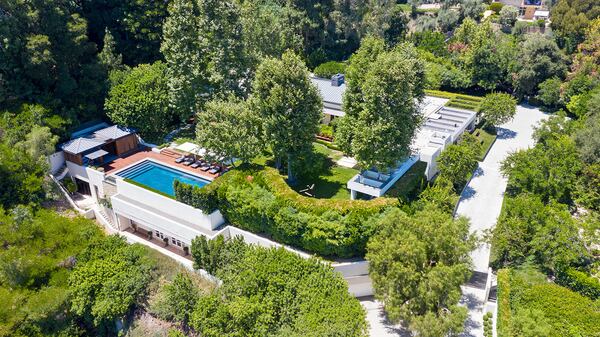 Ryan Seacrest Selling Beverly Hills Home for $85 Million 
Anthony Barcelo, Barcelo Photography