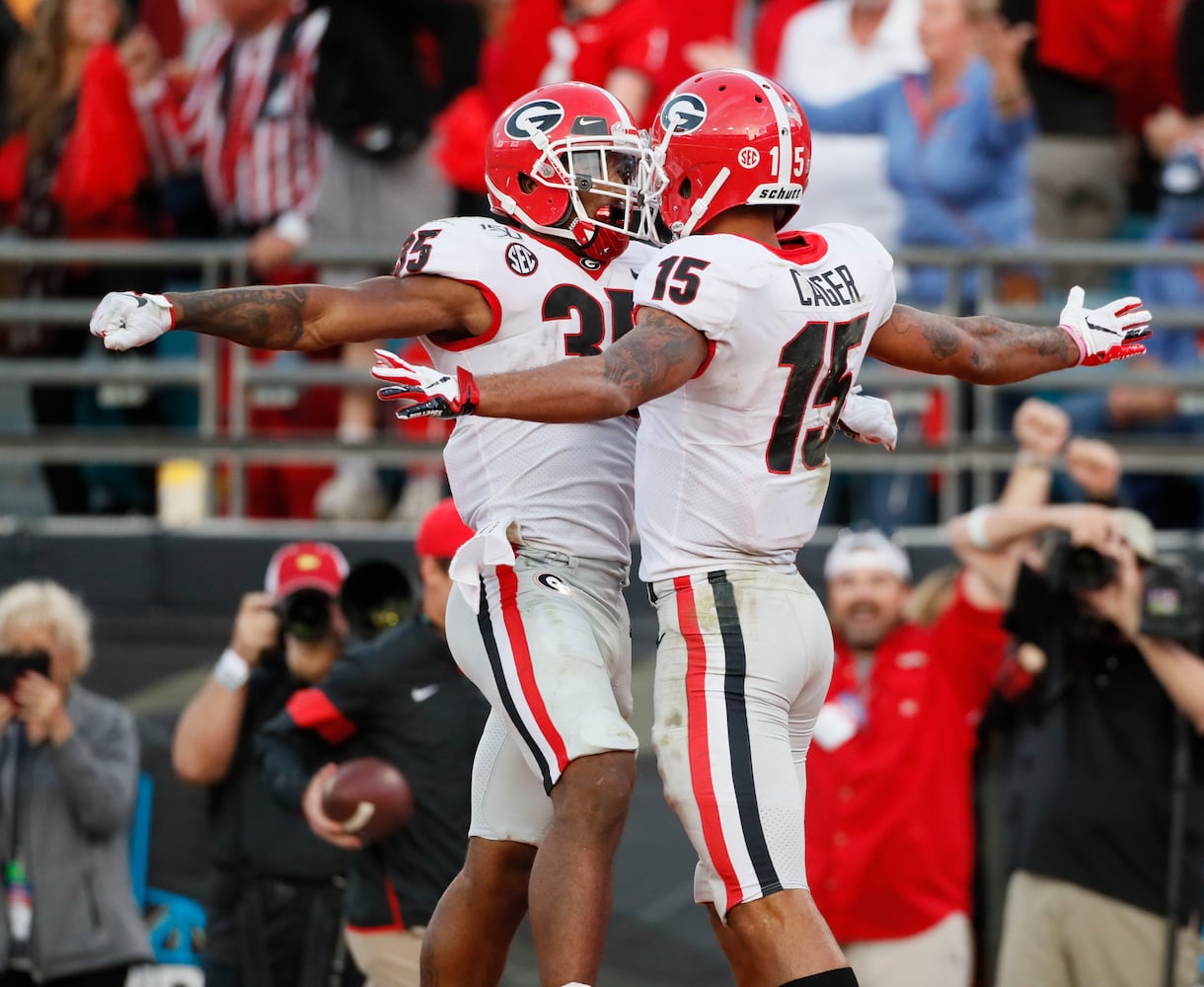 Photos: Bulldogs outlast the Gators again