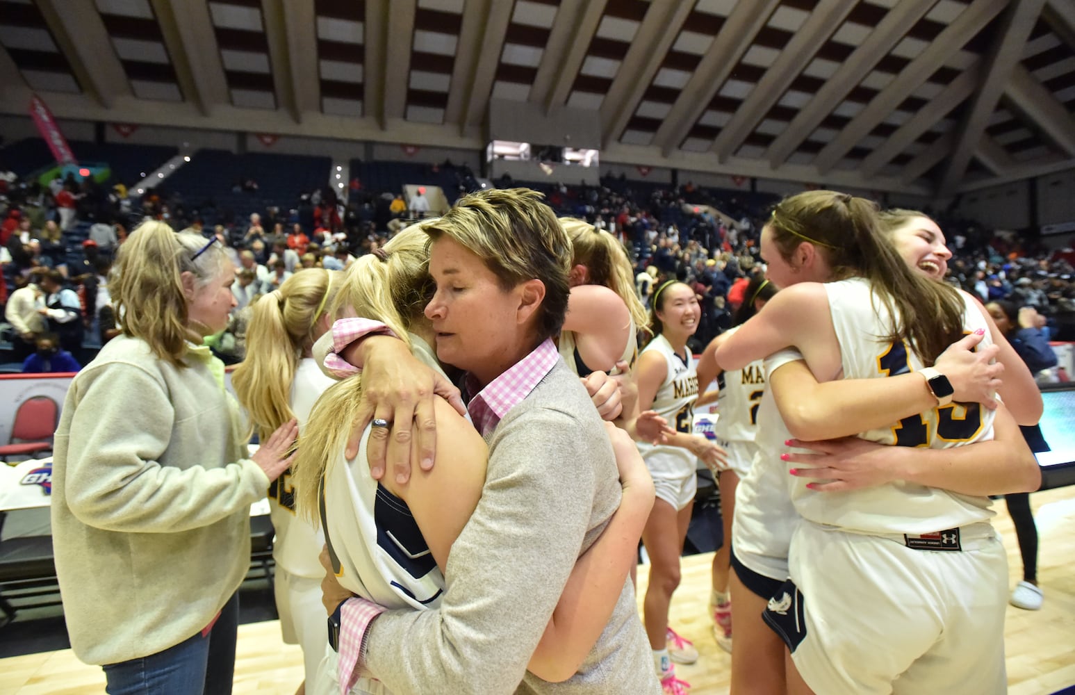 basketball finals: Luella vs. Marist girls