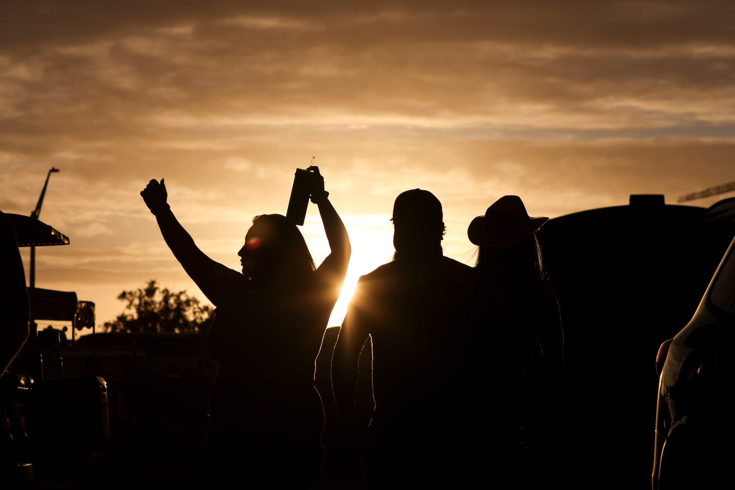 110224 uga tailgating