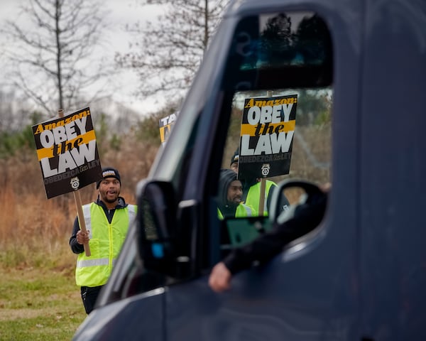 The International Brotherhood of Teamsters called a strike at several Amazon facilities around the country on Thursday, December 19, 2024. Included in the strike were drivers at an Amazon facility in Alpharetta. (Ben Hendren for the AJC)