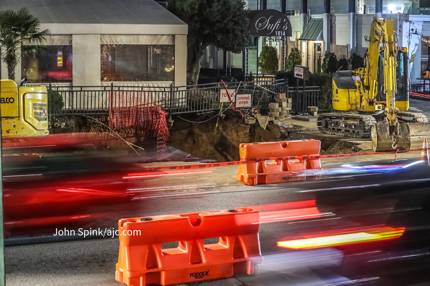 Large sinkhole disrupts traffic in Buckhead