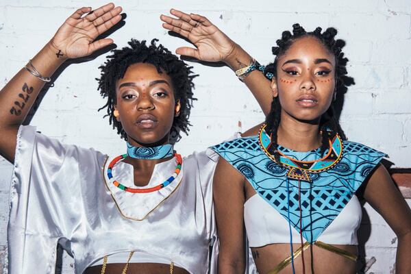 Oshun, a neo-soul hip-hop duo featuring two NYU students, performs at the Sahara Lounge on Jan. 13.