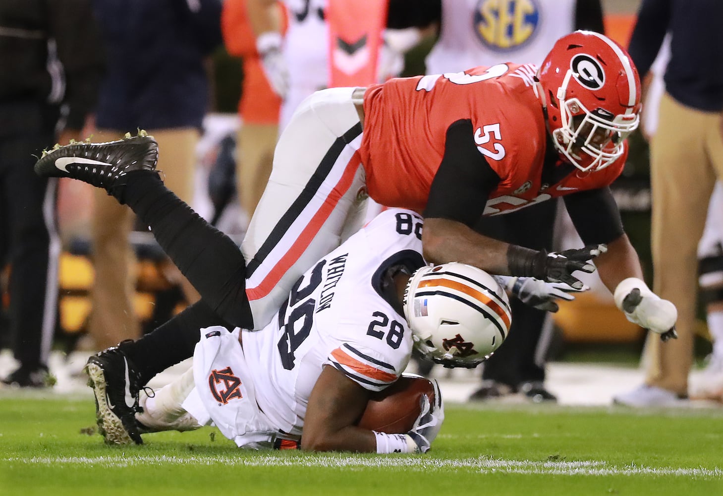 Photos: Bulldogs handle Auburn, improve to 9-1