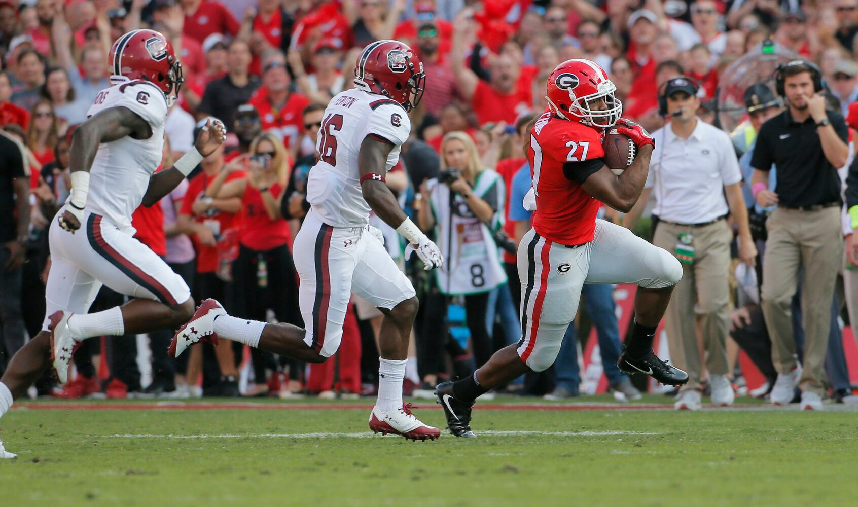 Photos: Bulldogs host South Carolina, seek 9-0 start