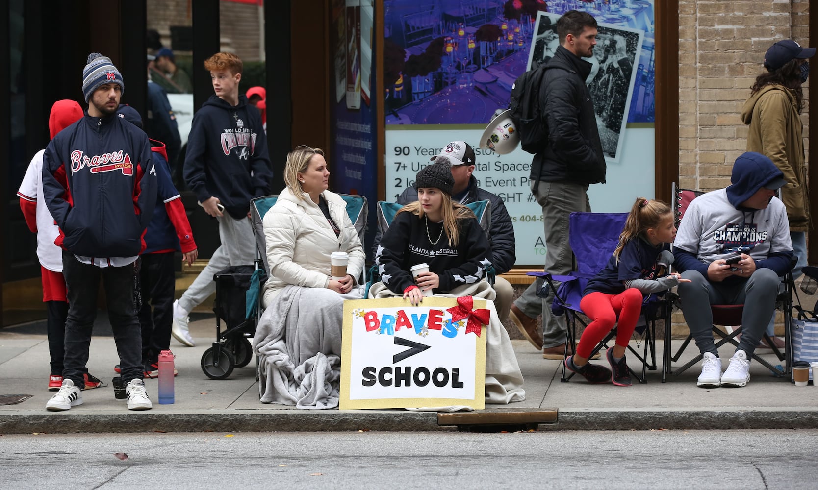 Fans wait for the Braves' World Series parade to begin in Atlanta, Georgia, on Friday, Nov. 5, 2021. (Photo/Austin Steele for the Atlanta Journal Constitution)