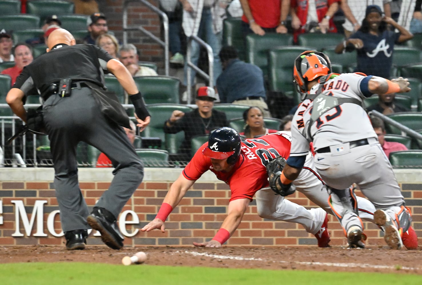 Braves-Astros Friday