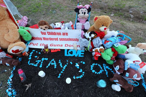 013122 Atlanta: A memorial for 6-month-old Grayson Fleming-Gray is seen outside the Food Mart where he was shot and killed last week in a drive-by shooting on Monday, Jan. 30, 2022, in Atlanta.   “Curtis Compton / Curtis.Compton@ajc.com”`