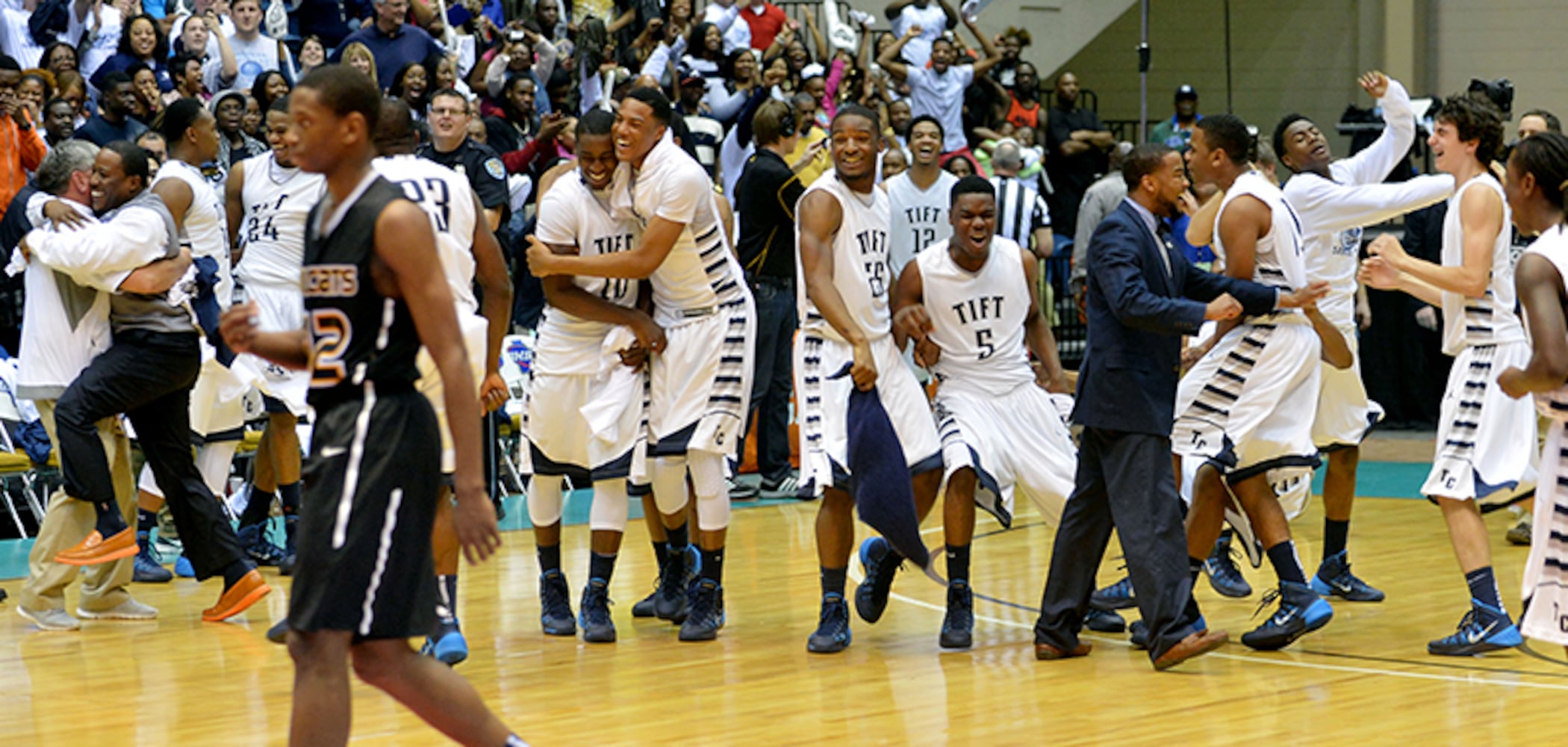 Wheeler Wildcats vs. Tift County Blue Devils