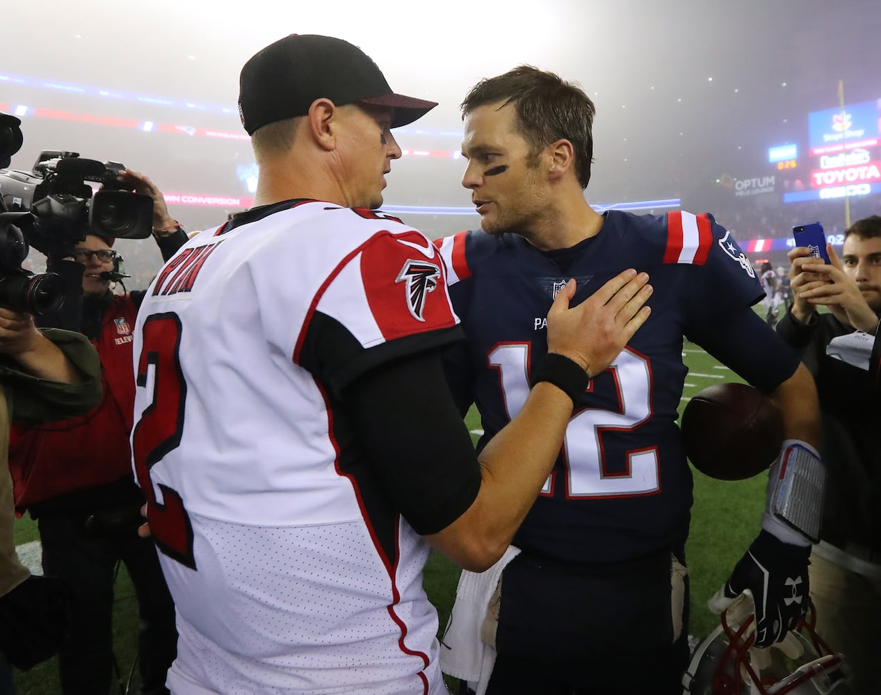 Photos: Falcons don’t offer much of a Super Bowl rematch