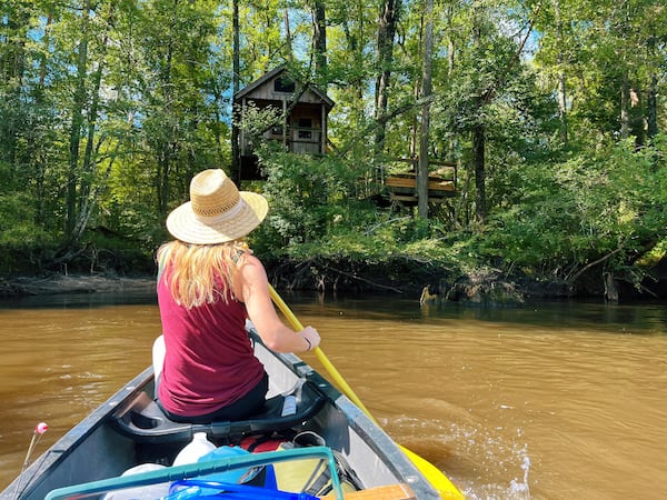 Go off-the-grid with a treehouse excursion on the Edisto River in South Carolina provided by Carolina Heritage Outfitters.
Courtesy of Eliot Bronson