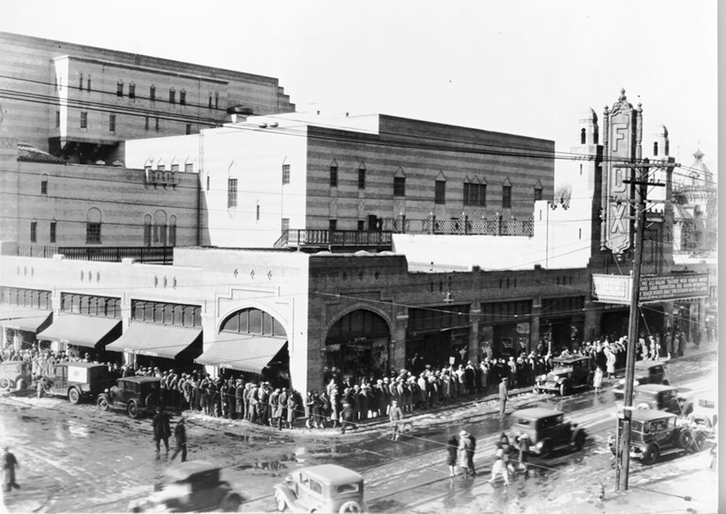 Atlanta's history in neon: The Fox Theatre