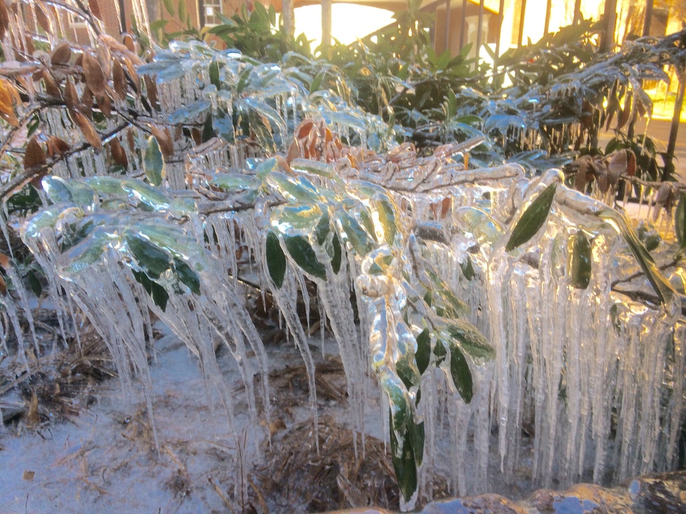 Snow, ice make for a wintry weekend in metro Atlanta