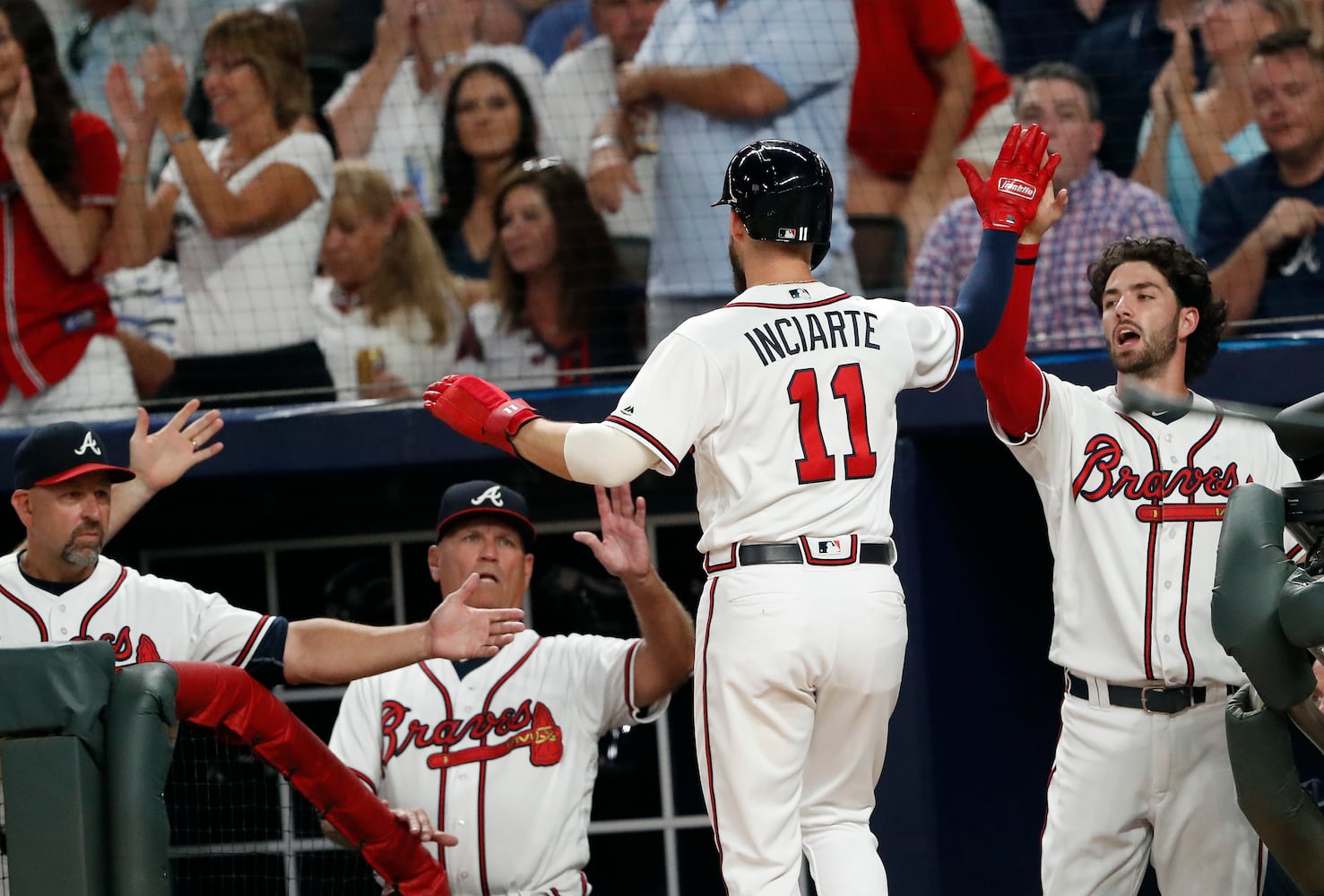 Photos: Braves open key series against Phillies