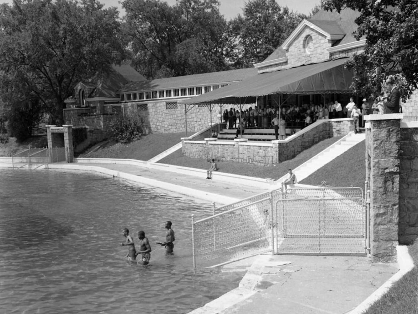 Photos: How Atlanta pools integrated in 1963