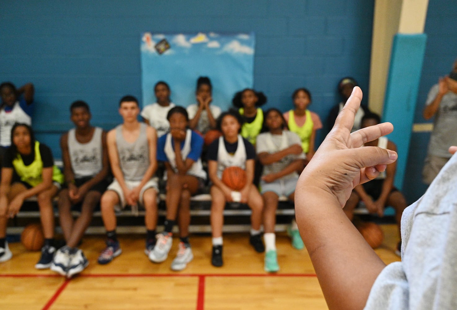 Mike Glenn Basketball Camp for the Deaf