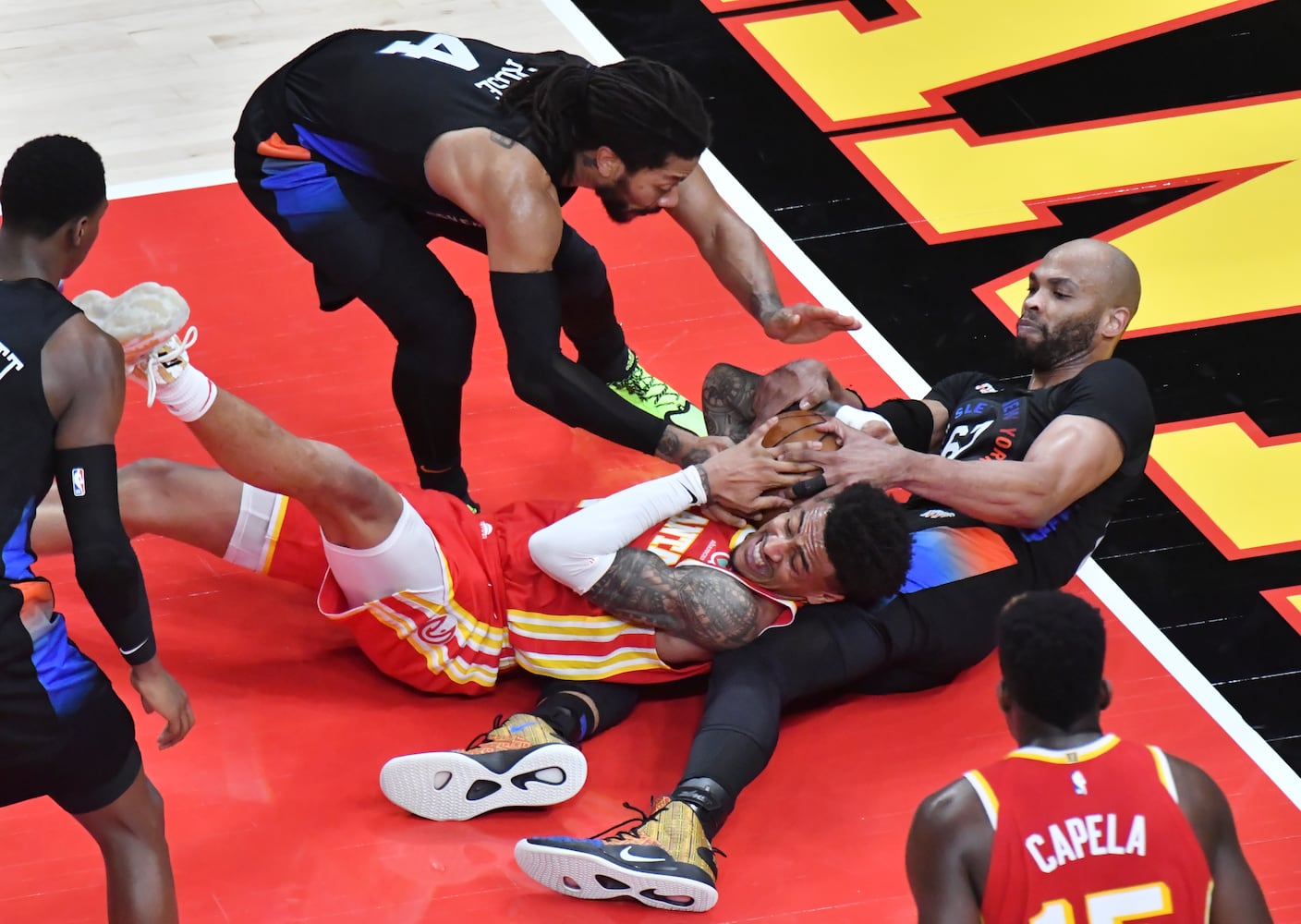 Hawks-Knicks playoff photo