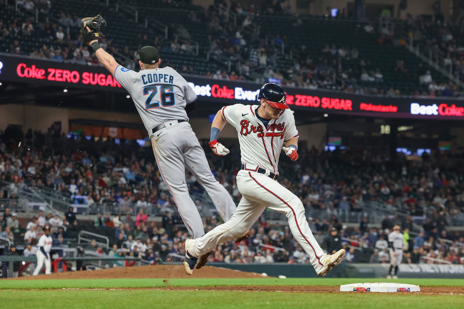 042723 BRAVES PHOTO