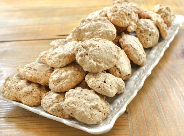 Brutti Ma Buoni are meringue cookies that take advantage of the flavor of hazelnuts. STYLING BY CATERINA SCARANO / CONTRIBUTED BY CHRIS HUNT PHOTOGRAPHY