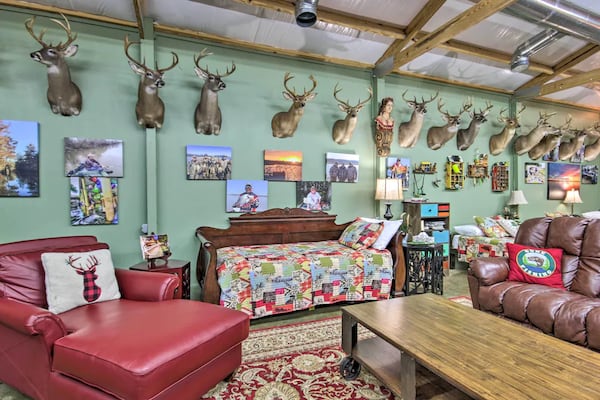 A bathroom vacation rental studio in Saint Matthews, South Carolina, near Congaree National Park.