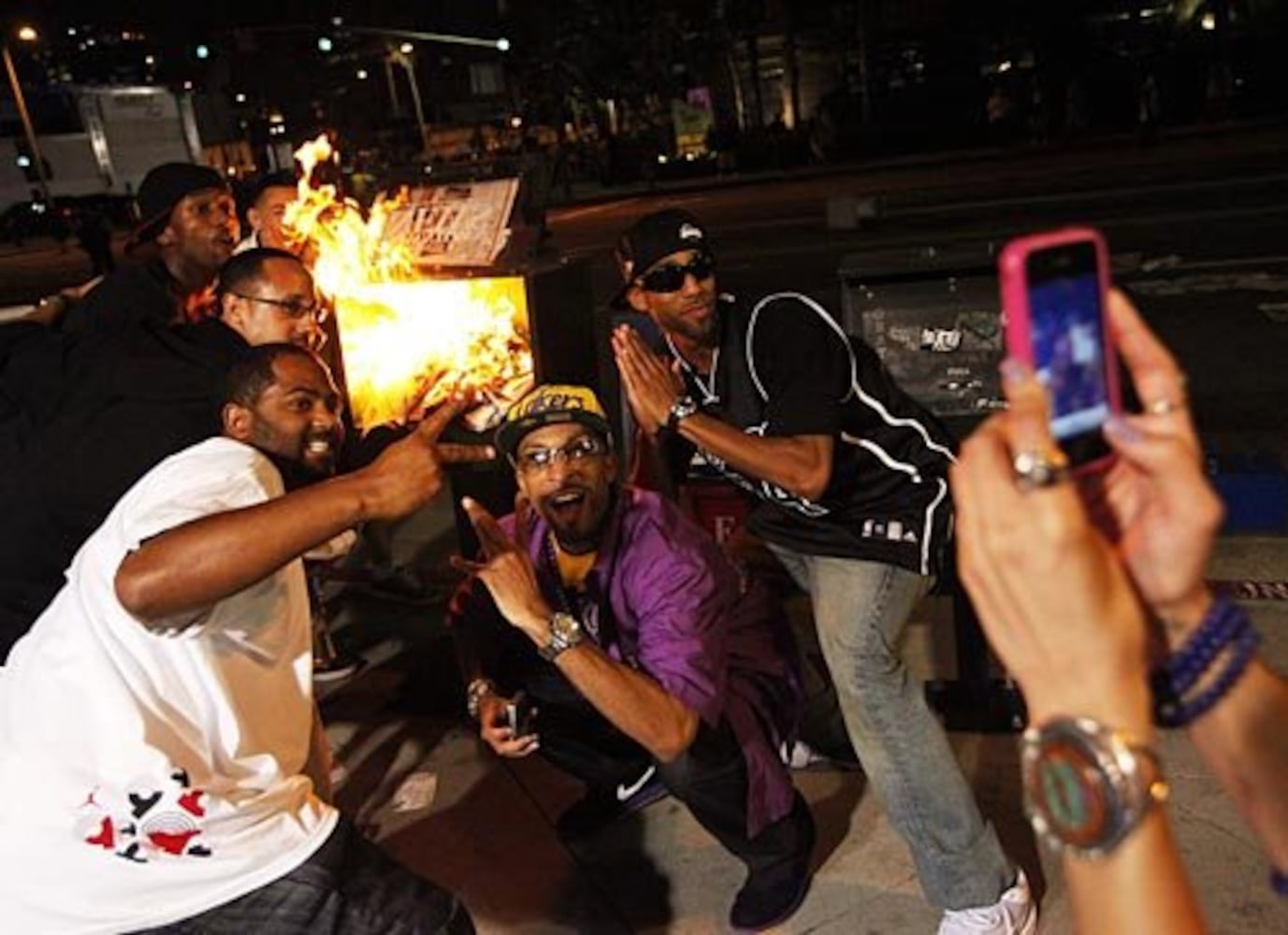 Lakers fans riot in L.A. after NBA title