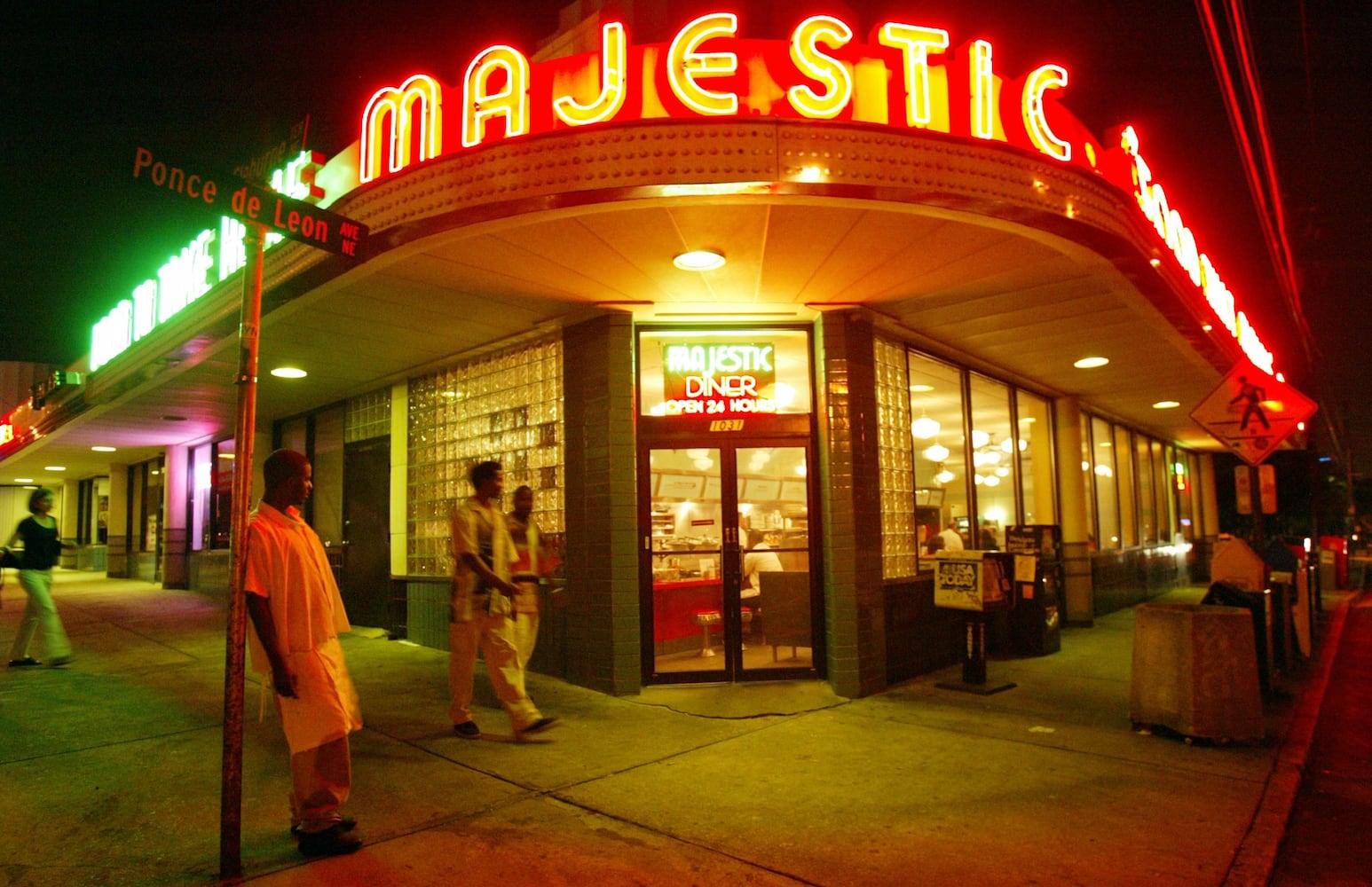 Flashback Photos: Plaza Drugs and Majestic Diner